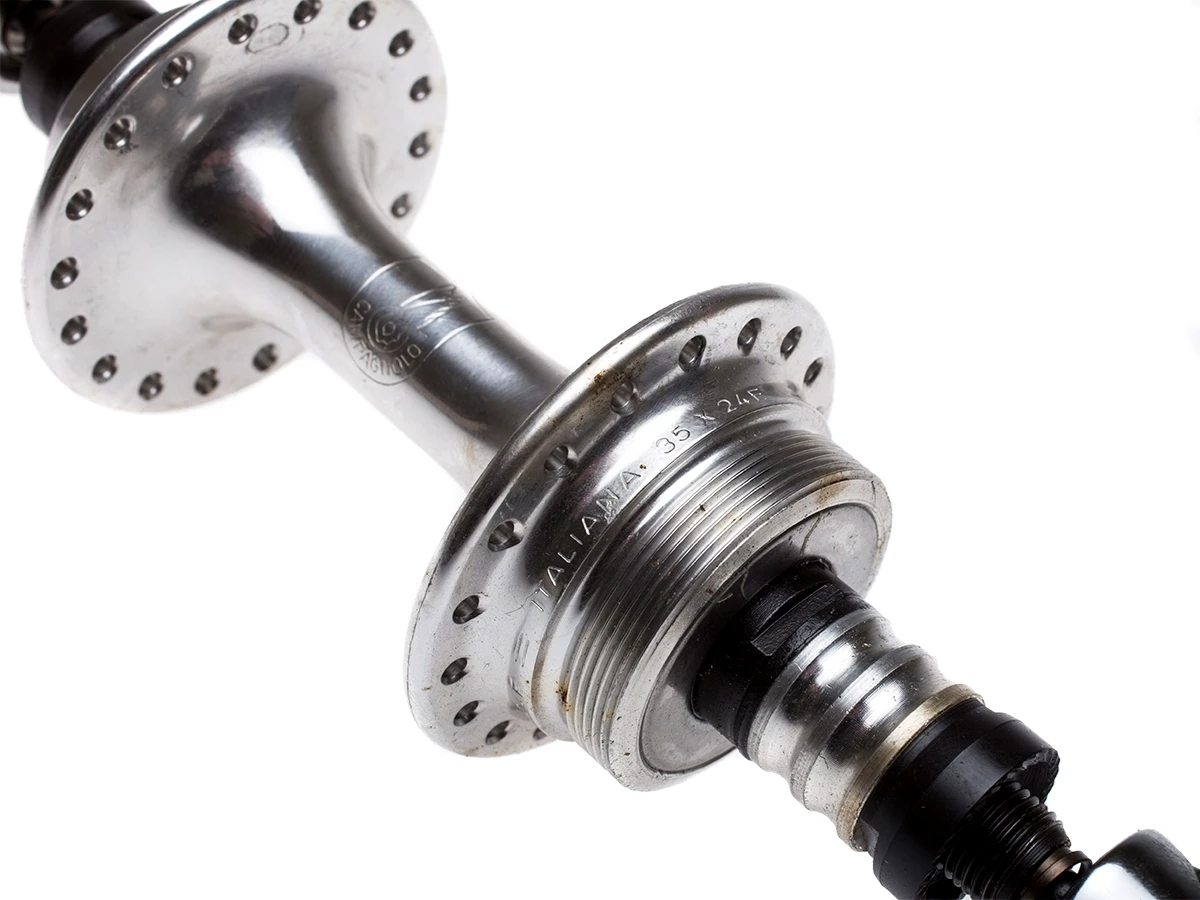 Campagnolo Chorus Hub Set - Silver 4 Campagnolo Chorus Hub Set - Silver - Image 2