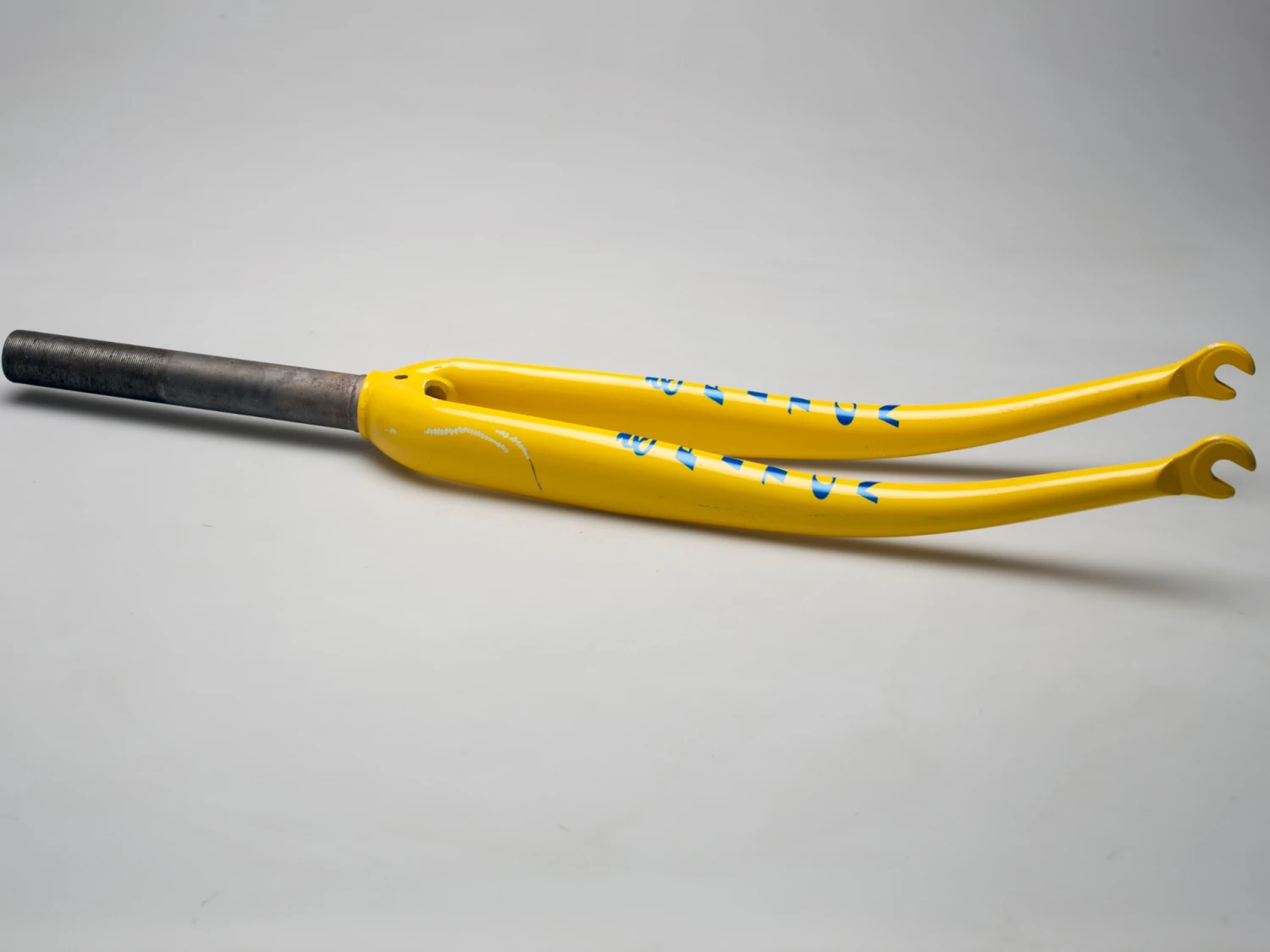 Piton Road Fork - Yellow 4 Piton Road Fork - Yellow - Image 2