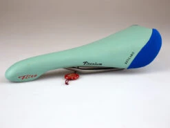 Selle Italia Flite Titanium Bianchi Celeste -Bicycle Equip Store 0046559 selle italia flite titanium bianchi celeste